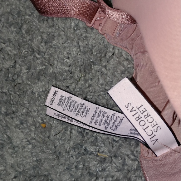 Victoria's Secret 36D bundle - Picture 3 of 7